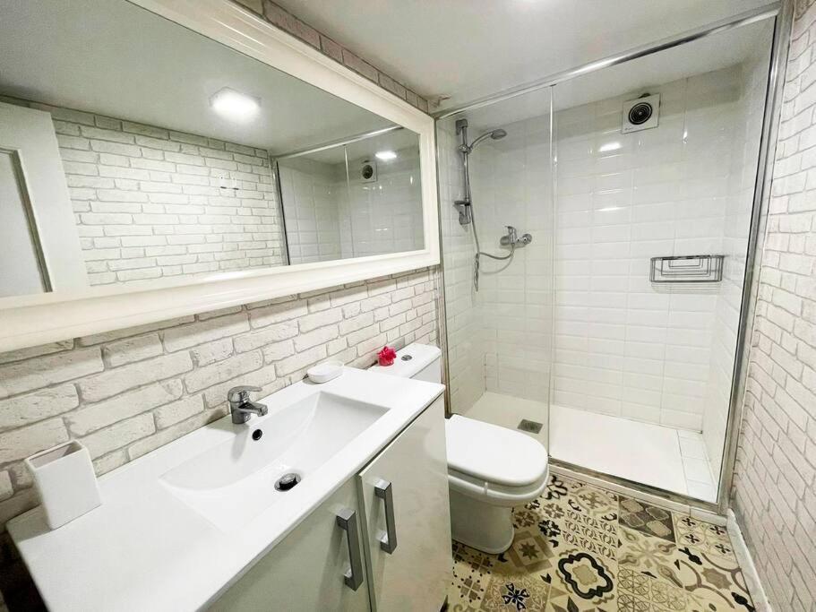Duplex La Latina Centro Madrid Apartment Exterior photo